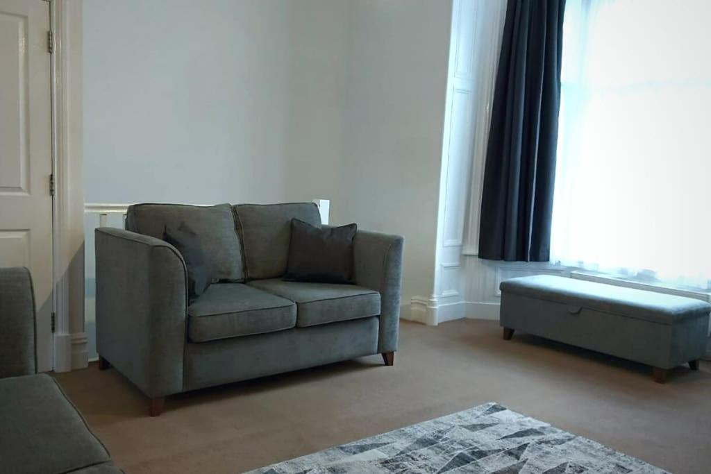 Stylish Apartment In City Centre With Parking Preston  Esterno foto