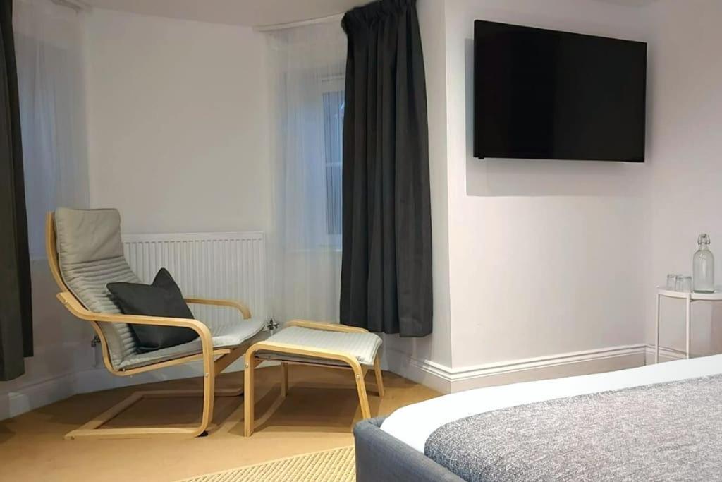 Stylish Apartment In City Centre With Parking Preston  Esterno foto